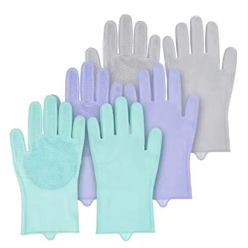 Silicone scrubbing gloves with built-in bristles